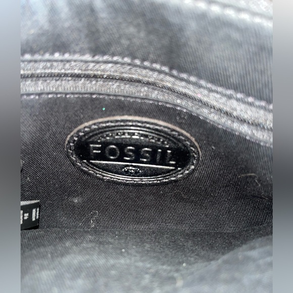 Small Black Leather Fossil Shoulder Bag Purse - Picture 2 of 3